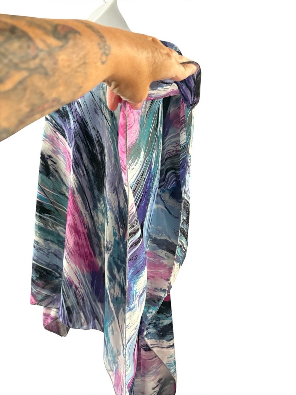 Laura Plus 3X Plus Size Layered Poncho Blouse & Stretch Cami Abstract Multicolor - Picture 6 of 11